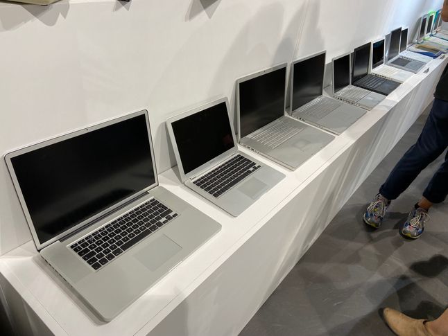 Przegląd historii MacBooków