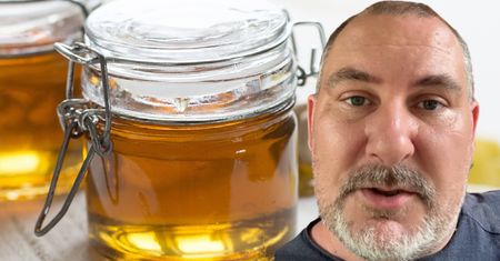 Nie trzymaj miodu w kuchennej szafce. Pszczelarz wyjaśnia, dlaczego to złe miejsce