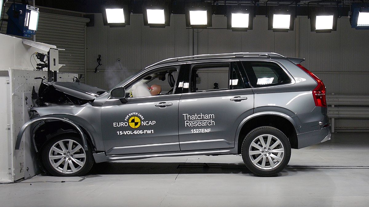 Volvo XC90 - test zderzeniowy 2015