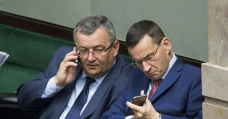 "Zadłużenie pod korek". Ekspert uderza w PiS: to pokazuje standardy zarządzania w PKP