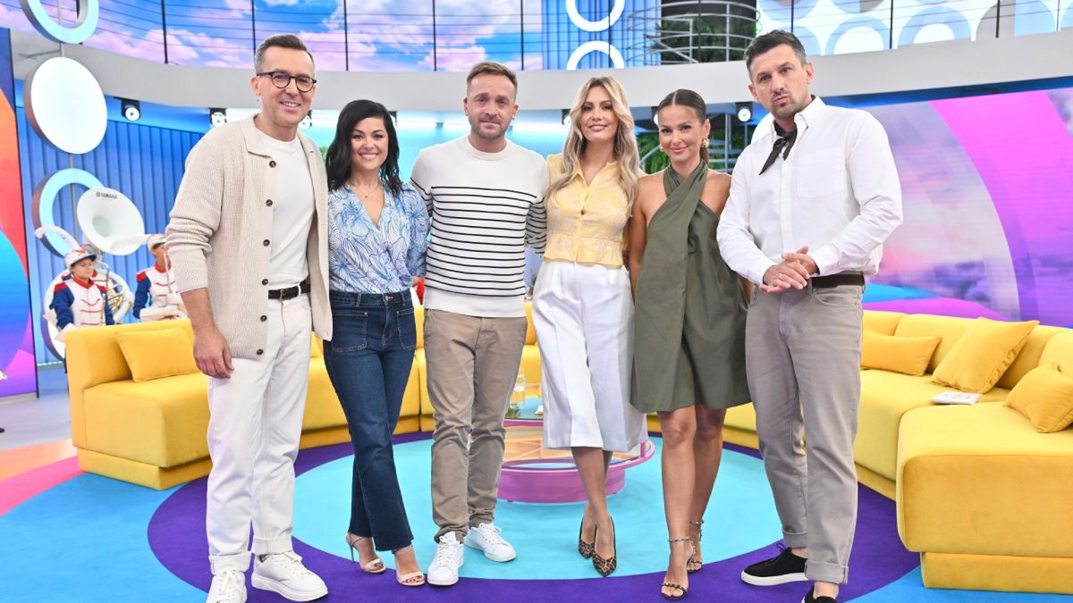 Halo tu Polsat
n/z: Kurzajewski Maciej , Cichopek Katarzyna Kasia Gessler Mateusz , Popielewicz - Hyzy Agnieszka Sykut Paulina , Rock Maciej / Halo tu Polsat - 2024-08-30 / fot.KAPiF
KAPIF.pl