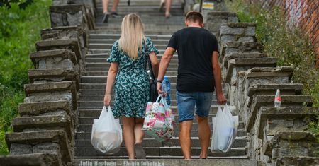 Wzrost wynagrodzeń nie nadąża za inflacją. GUS podał nowe dane