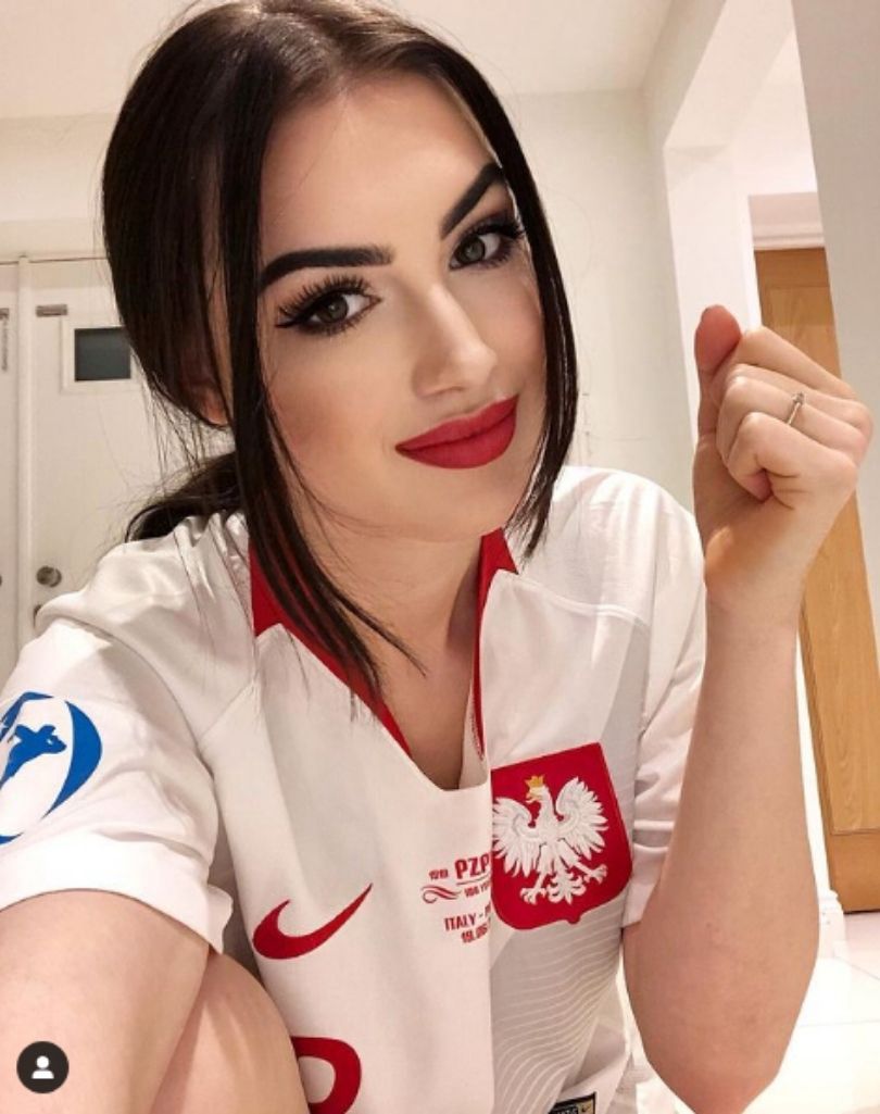Narzeczona Przemysława Płachety rozprawia o WAGs i zarobkach piłkarzy