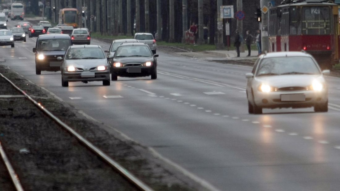 Na światłach mijania jeździmy przez całą dobę od 2007 roku