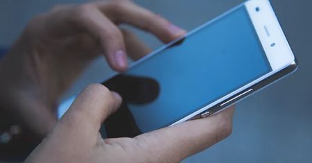 Oszuści chcą zabrać twoje pieniądze. Uważaj na te numery telefonu