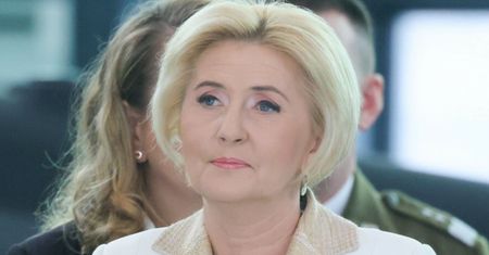 Całości nie uratowała nawet fryzura. Wg stylisty, zaliczyła wpadkę