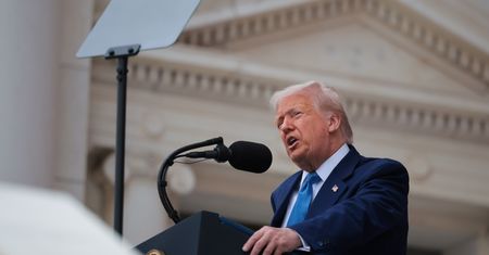Problemy Donalda Trumpa. Sądowy spór pogrąży jego plany?