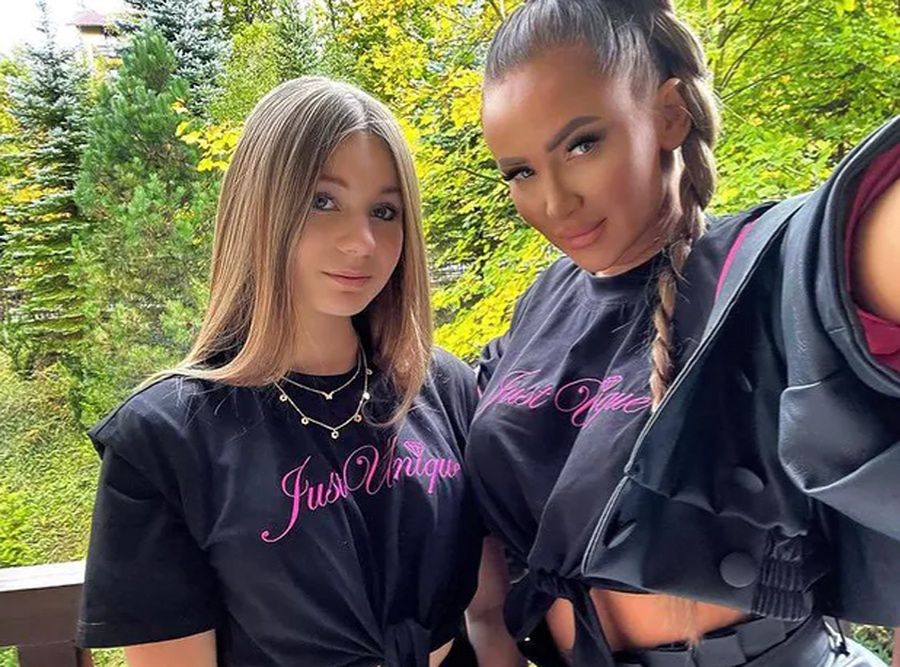 Izabela Macudzińska z córką