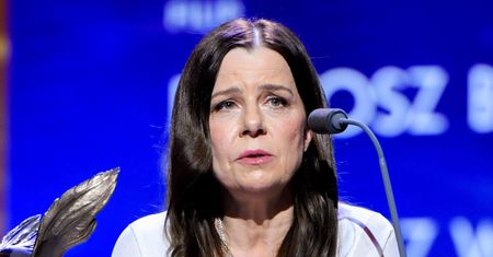 Agata Kulesza rzadko rozprawia o życiu prywatnym. Teraz wróciła pamięcią do rozwodu: "Umarła we mnie jakaś naiwność"