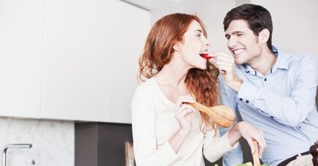 Poprawni optymiści, niepocieszeni podjadacze... Jaki masz styl życia?