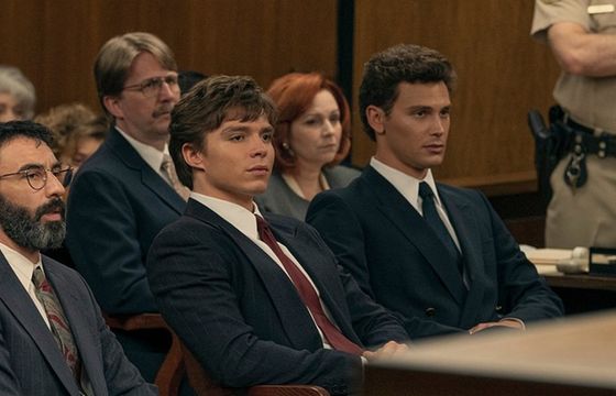 „Potwory: Historia Lyle’a i Erika Menendezów”. Zwiastun nowego serialu Netfliksa