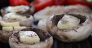 Jak zrobić pieczarki z grilla? Ten przepis to hit