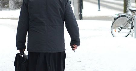 Rewolucja w kolędzie. Ksiądz zobaczy, ile dajemy w "kopercie"
