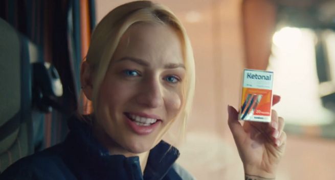 Ketonal Active ze spotem w reżyserii Jana Komasy (wideo)