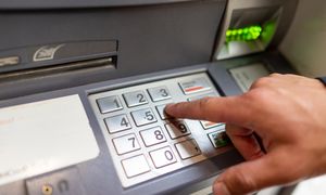 Zmiany limitu wypłaty w dużej sieci bankomatów. Wchodzą w marcu