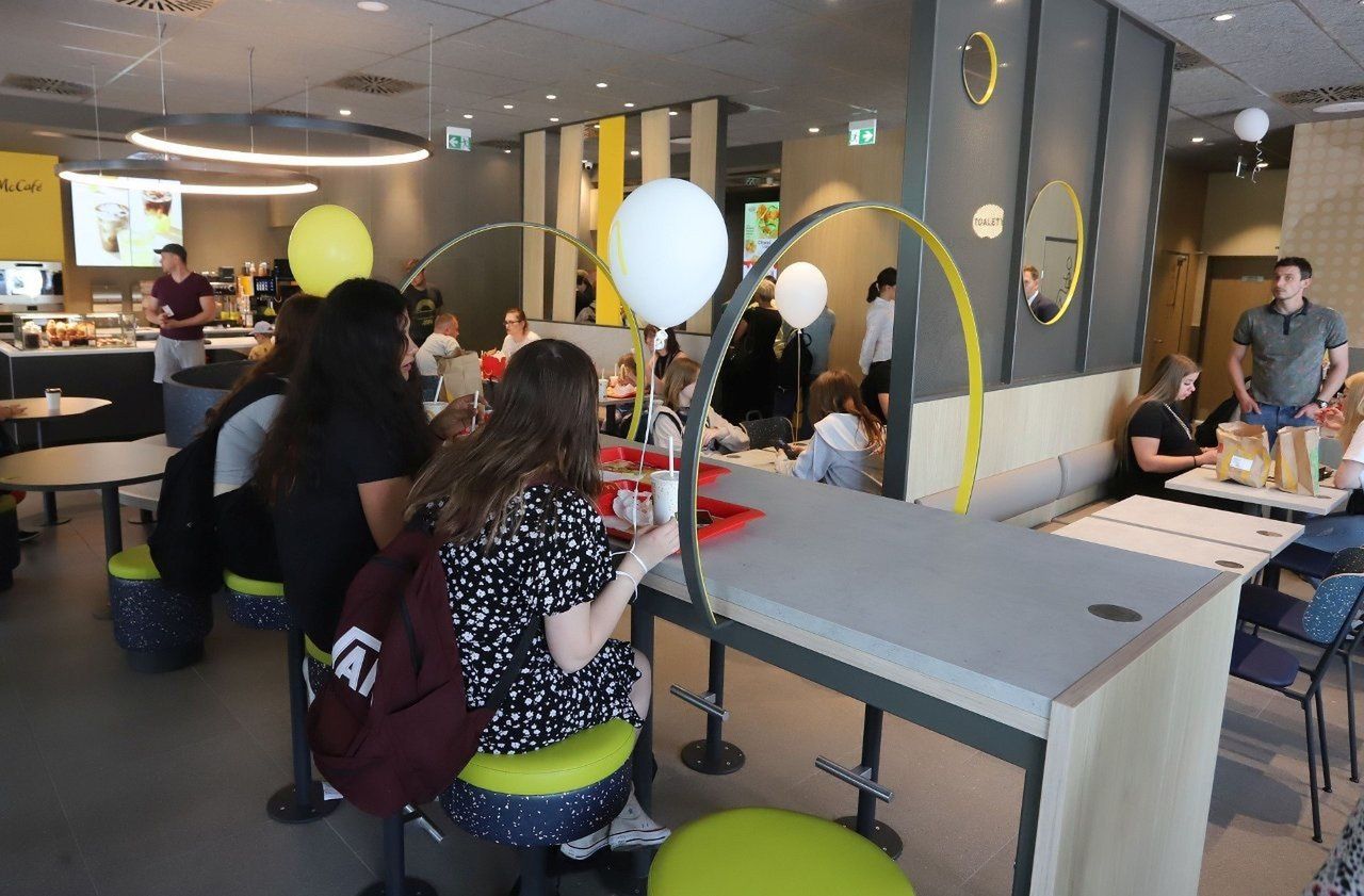 Do kradzieży doszło w restauracji McDonald&#39;s przy Szosie Lubickiej w Toruniu.