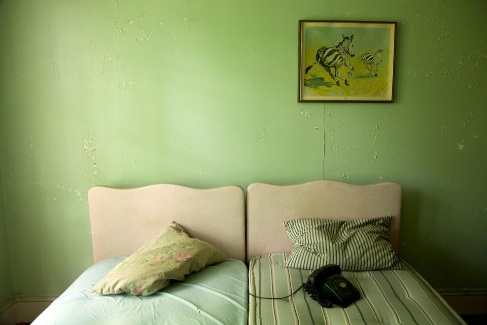 Hotele niczym po apokalipsie według Samanty VanDeman 6