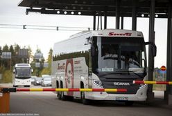 Masowo przewożą Rosjan. Nowe obostrzenia wjazdowe są "dziurawe"
