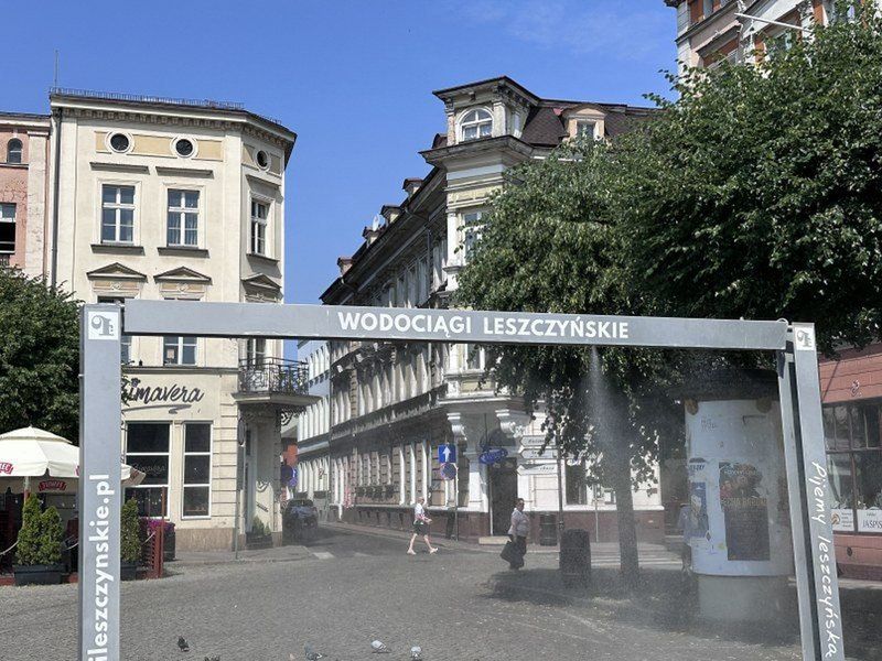 Bramka wodna na rynku w Lesznie