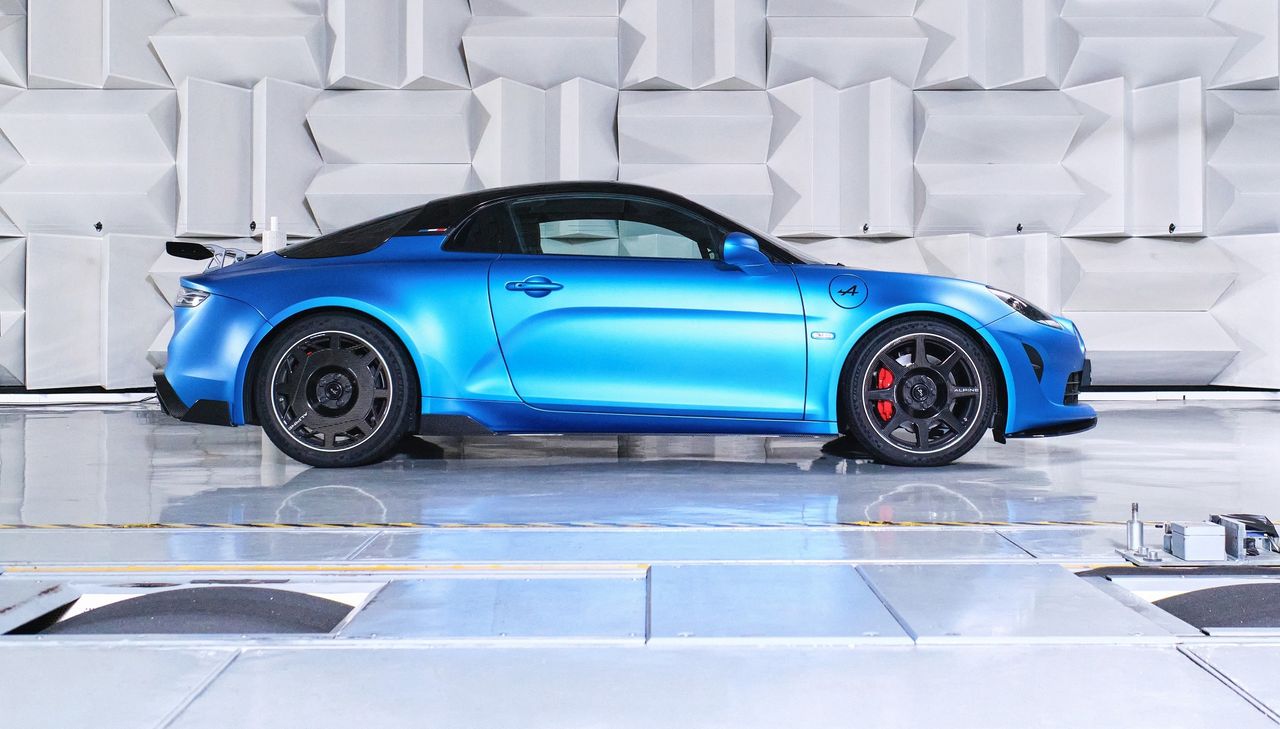 Alpine A110 sprzedaje się świetnie. Będzie oferowane tak długo, jak to możliwe