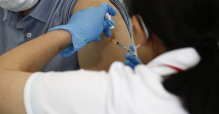 Japończycy pracują nad nową szczepionką przeciw COVID-19. To może być przełom