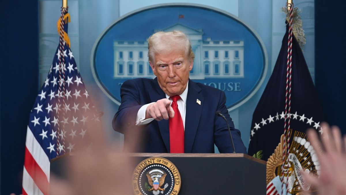 WASHINGTON, DC - JANUARY 30: U.S. President Donald Trump speaks about the mid-air crash between American Airlines and a military helicopter at the White House on January 30, 2025 in Washington, DC. (Photo by Chen Mengtong/China News Service/VCG via Getty Images)