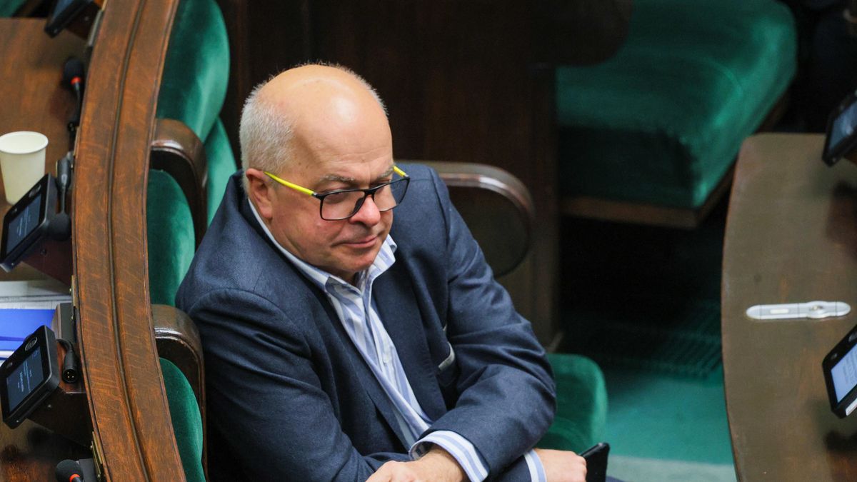 Skrytykował Hołownię. Poseł Polski 2050 zawieszony
