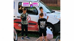 Dwaj mali bohaterowie. Pomogli bez zawahania. "Brawo za serce!"
