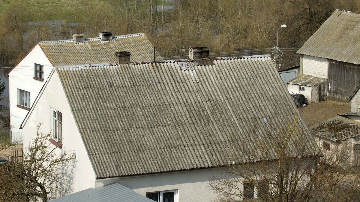 "Miliony domów pozamykane na zardzewiałe kłódki". Eksperci alarmują