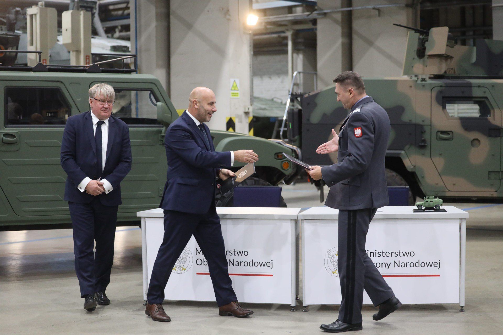 Podpisanie umowy ramowej w Zakładach Rosomak
