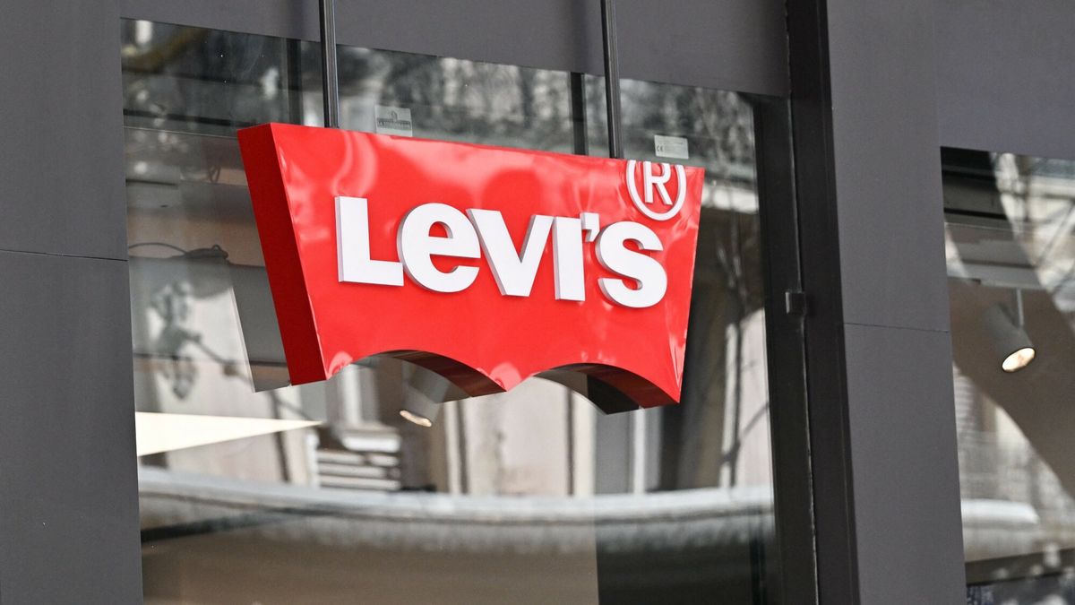 Do czerwca Levi Strauss wygasi produkcję w Płocku. Pracę straci blisko 800 osób