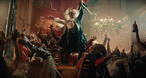 Pan Kasztelan zaprasza „Racz Waść Wpaść" (wideo)