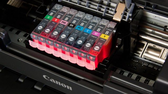 Czy producenci tuszów robią nas w konia? 1