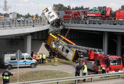 Wypadek na moście Grota-Roweckiego. Relacja na żywo z miejsca zdarzenia
