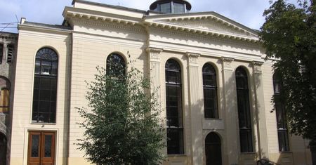 Synagoga zdewastowana. Pojawił się skandaliczny napis