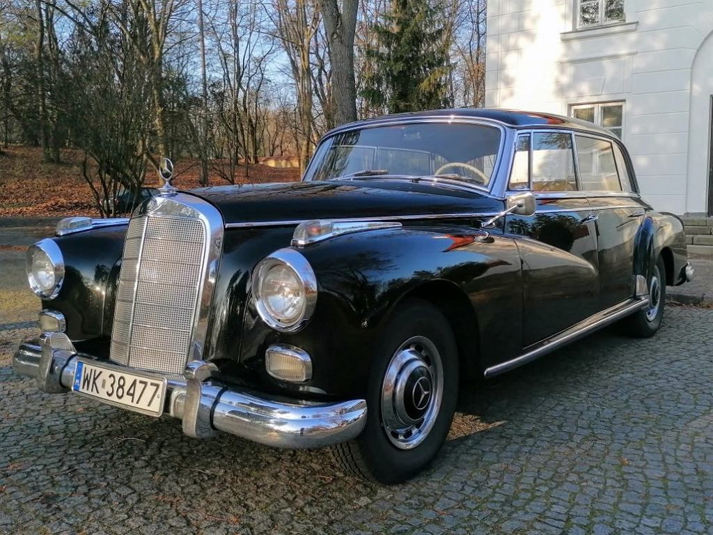 Mercedes 300d Adenauer, który woził Gierka i Gomułkę został wystawiony na sprzedaż