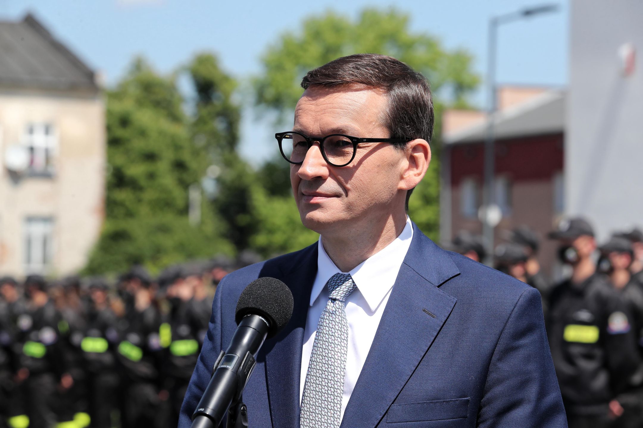 Mateusz Morawiecki zdecydował. Co z obostrzeniami w kościołach?