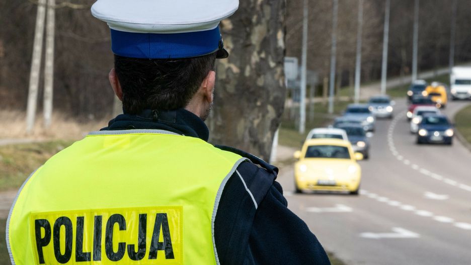 Mandat do 3 tys. zł za nieprawidłowe oświetlenie pojazdu