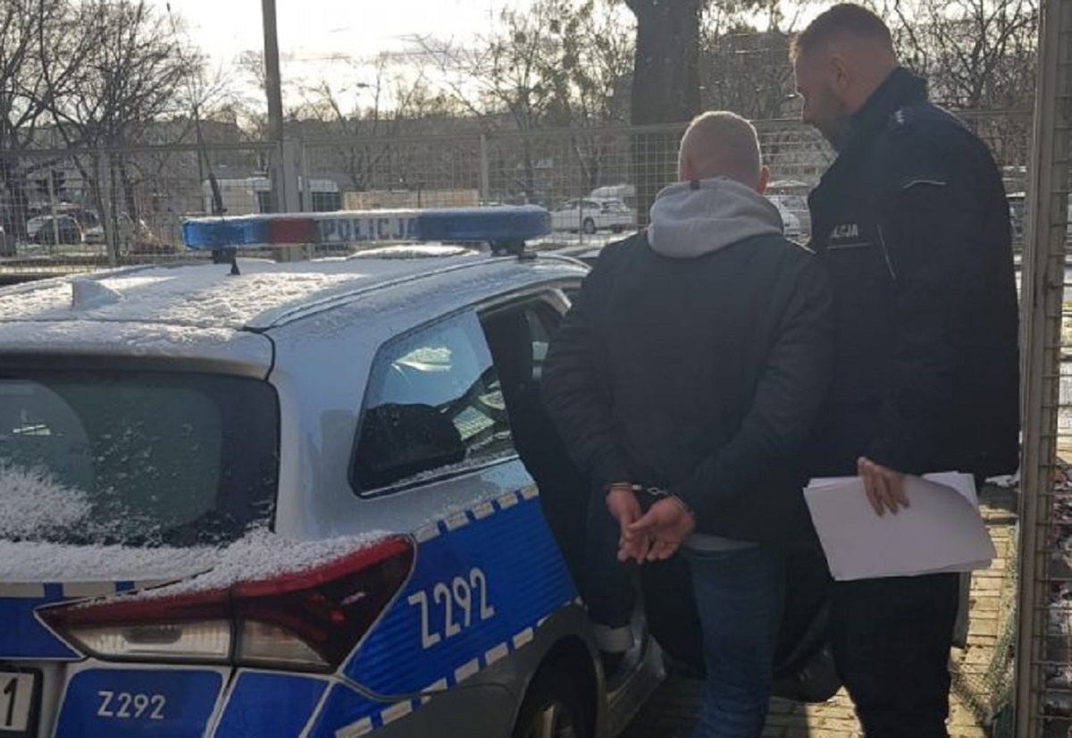 45-latek był poszukiwany za morderstwo 