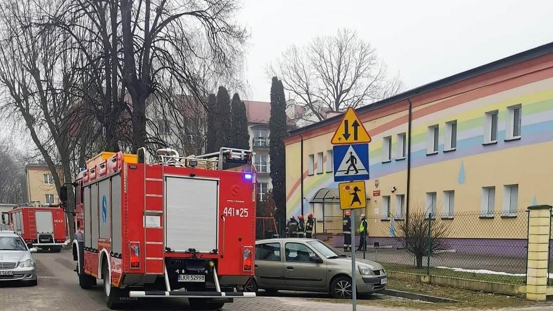 Alarm bombowy w Przedszkolu Miejskim nr 2 w Kraśniku | fot. Wojciech Wilk