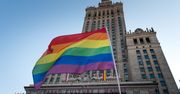 Warszawa. Aktywista LGBT pobity przed domem. Trzymał partnera za rękę