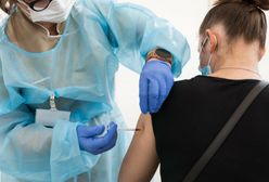 Szczepienia Moderną. Decyzja ministerstwa ws. nastolatków