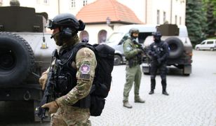 Zatrzymania CBA i KAS osób uczestniczących w wyłudzaniu VAT