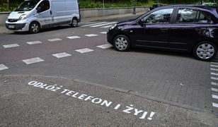 "Odłóż telefon i żyj!". Sopot ostrzega pieszych