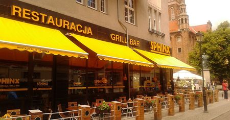 Sfinks Polska. Zamknięcie restauracji pogrążyło sieć. Kurs akcji wystrzelił po zgodzie wierzycieli