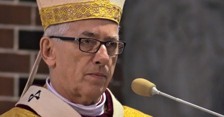 Abp Wiktor Skworc dziękuje PKN Orlen za przejęcie prasy regionalnej