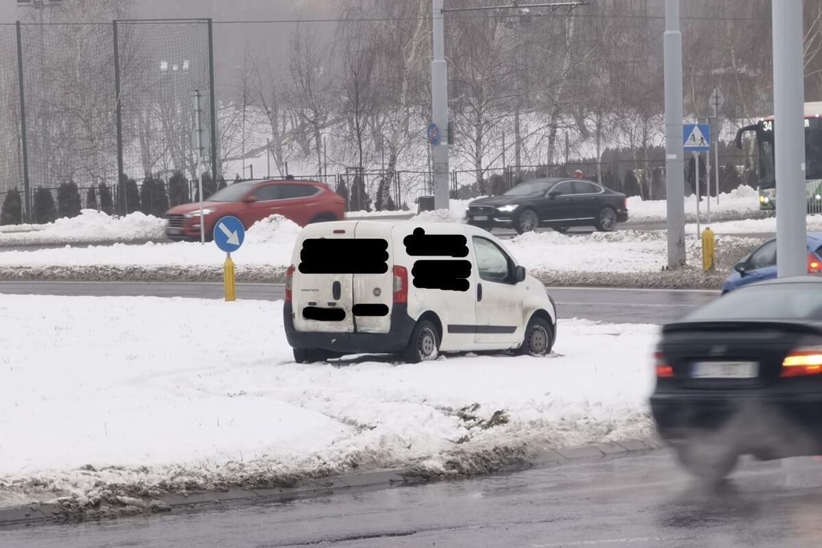 Zderzenie mini z fiatem na rondzie Berbeckiego w Lublinie