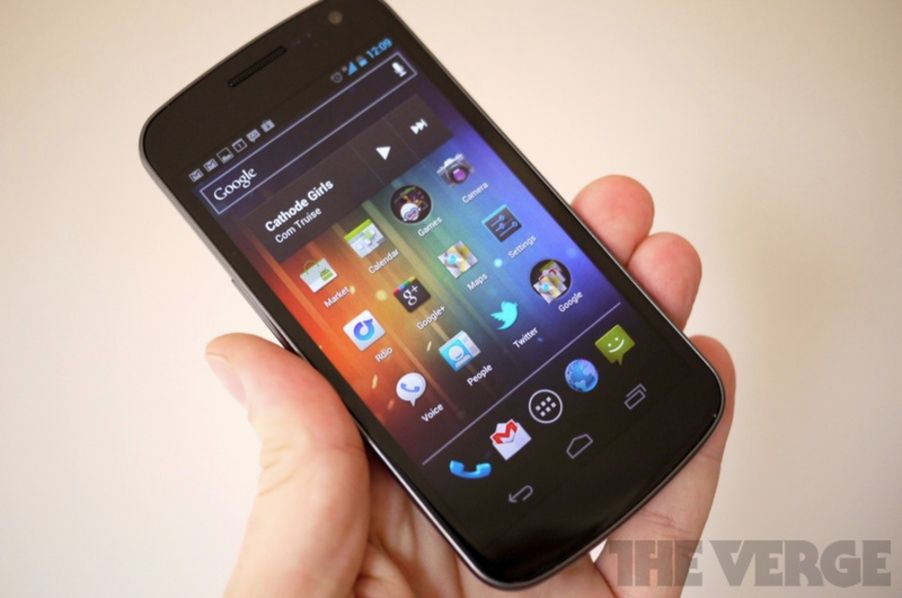 Samsung Galaxy Nexus najlepszym smartfonem z Androidem - przegląd recenzji 5