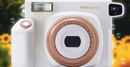 Fujifilm instax Wide 300 w kolorze toffee. To dopiero słodycz!