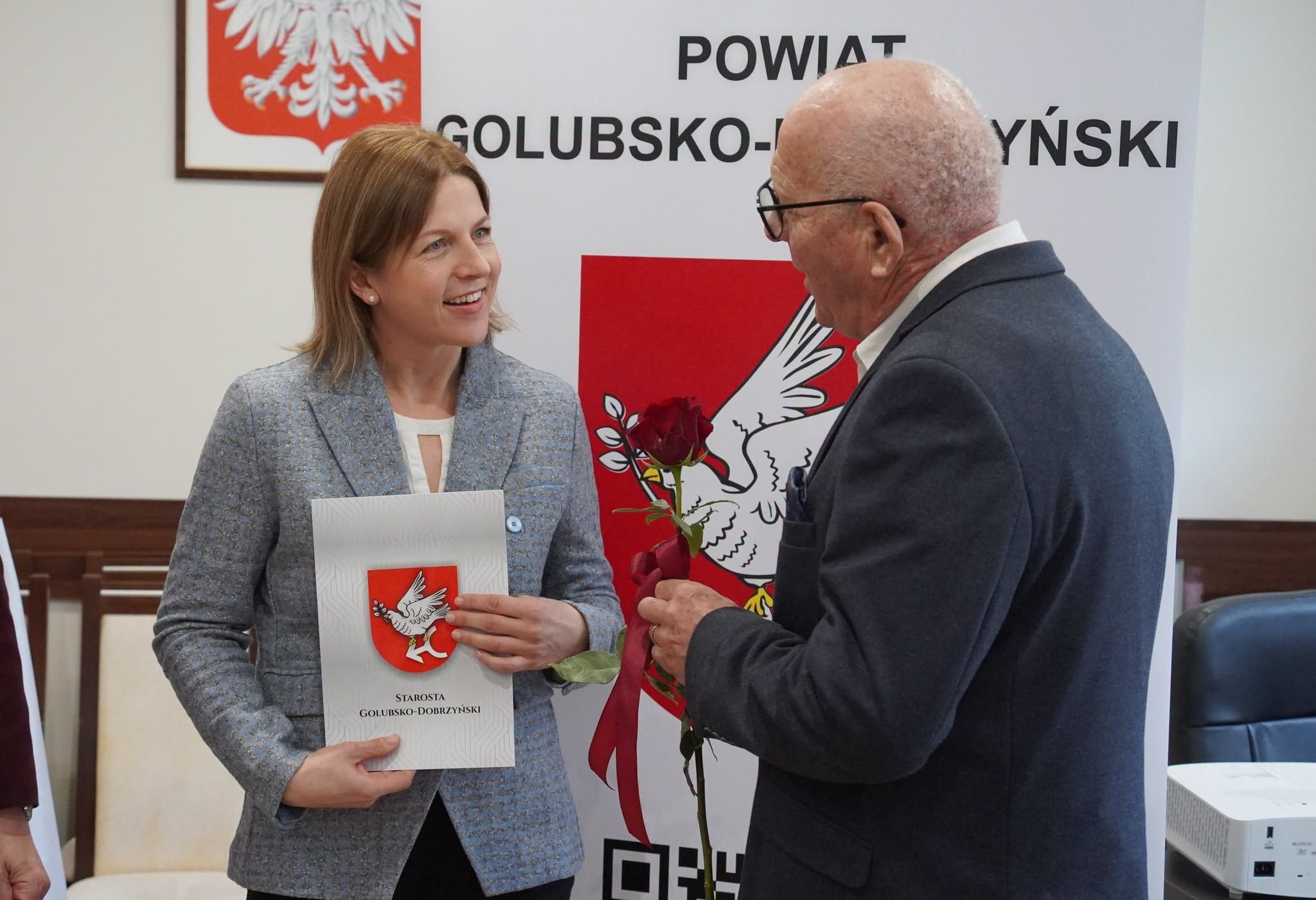 Nagrody otrzymali dyrektorzy i nauczyciele